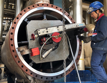 ما الذي نحتاج إلى الاهتمام به عند استخدام آلة مواجهة الفلنجة المحمولة؟